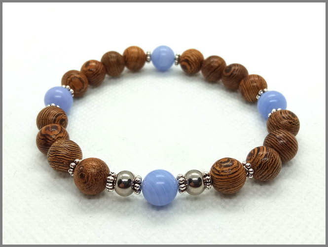 Náramek z wenge  dřeva + chalcedonu 1